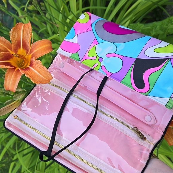 Paisley silk Makeup Travel Pouch with Tie strap. NWOT - Picture 4 of 14